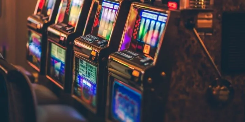social-card-play